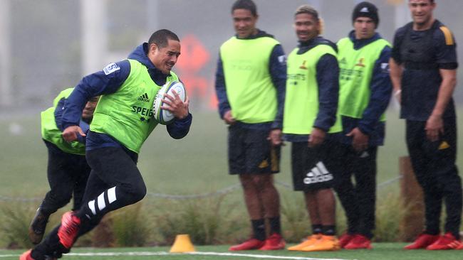 Highlanders halfback Aaron Smith training at Logan Park in Dunedin, New Zealand. Picture: Getty Images