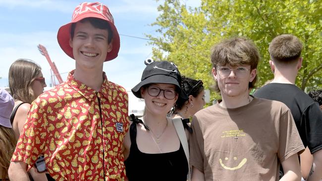 Many of the attendees sported hats to shield them from the brutal sun and heat. Picture: NCA NewsWire / Jeremy Piper