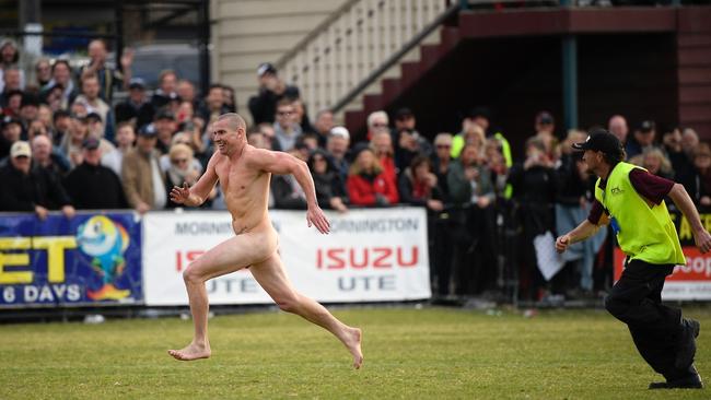 Lucas Garth streaks across the ground like greased lightning in the Mornington Peninsula Nepean football grand final. Picture Andy Brownbill