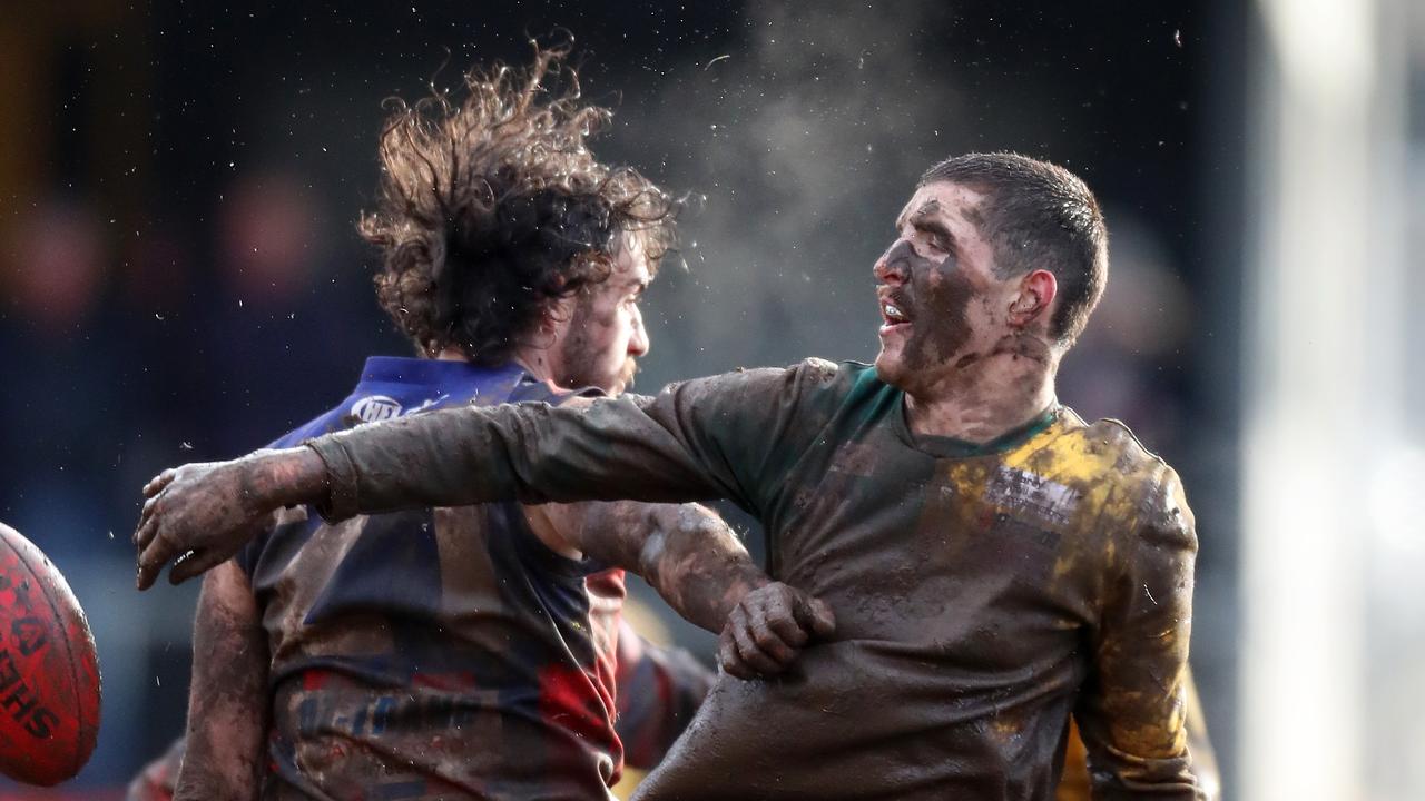 Country footy pic gallery: Gordon vs Hepburn