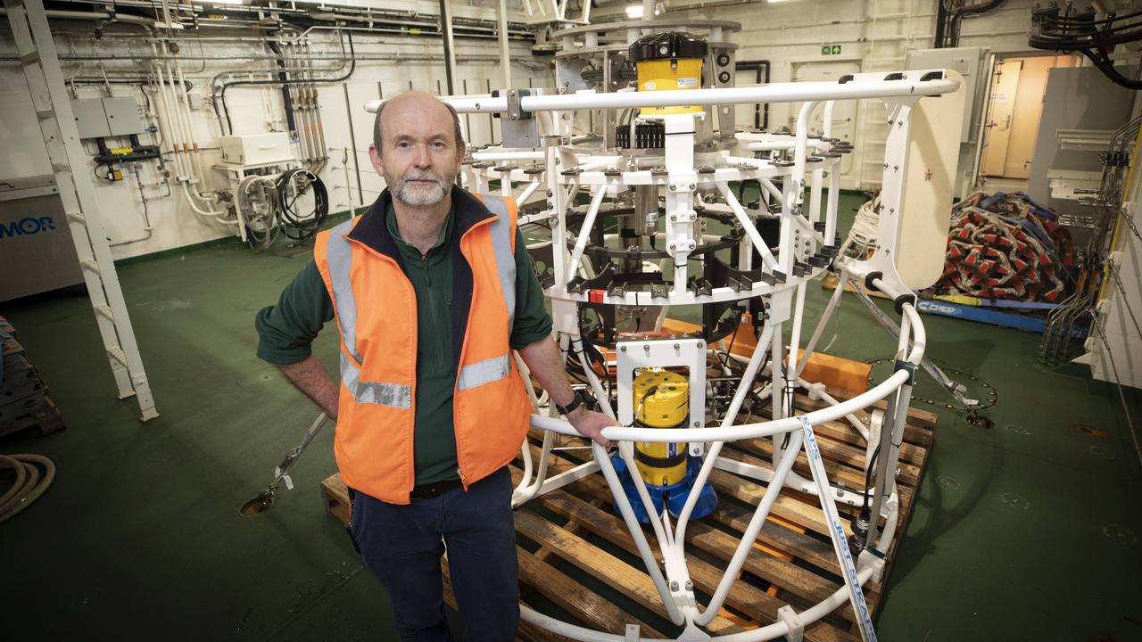 RSV Nuyina prepares for first marine science voyage to Denman Glacier ...