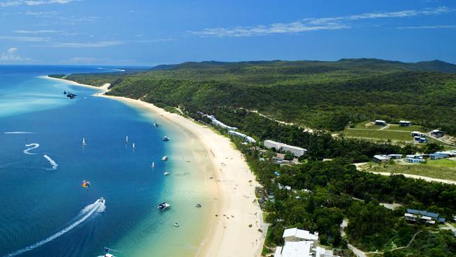 Brisbane Transport: New ferry from Redcliffe Jetty to Moreton Island ...