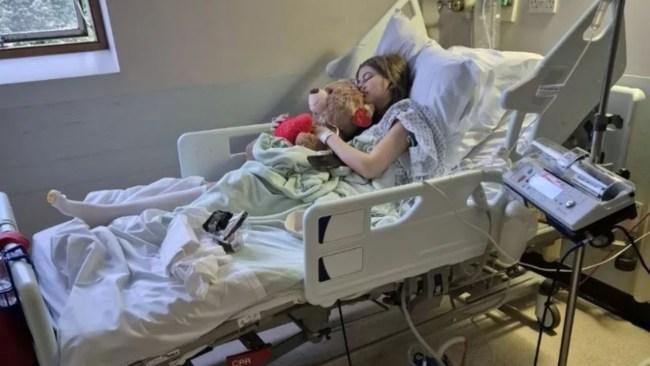 Kyla Blight, 17, suffered ‘burst hole in her lung’ after vaping the equivalent of 57 cigarettes a day. Picture: Kennedy News and Media