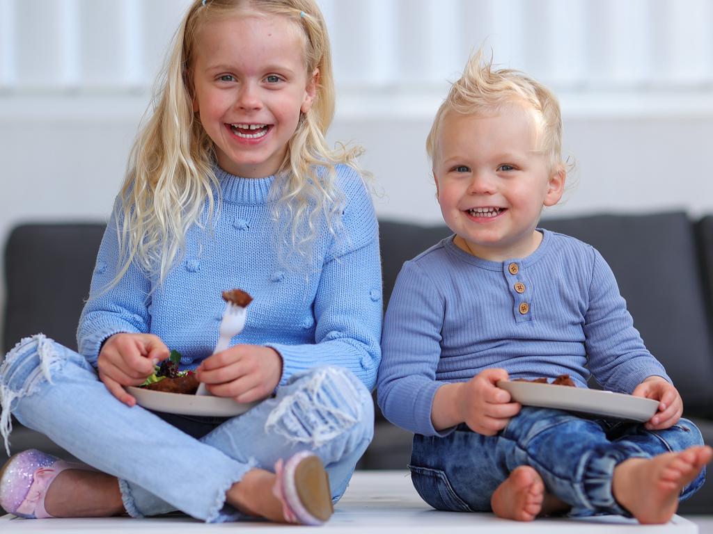 Halle, 6, and Riley, 2, Anderson eat a balanced diet that includes red meat. Picture: Justin Lloyd.