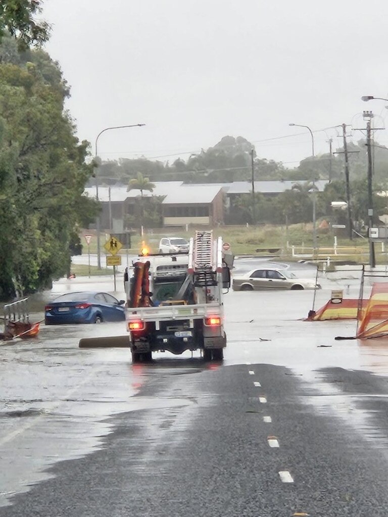 Flooding on Elizabeth St in Hervey Bay amid the wild weather brought by ex-Tropical Cyclone Alfred. Photo: Chad Delandre