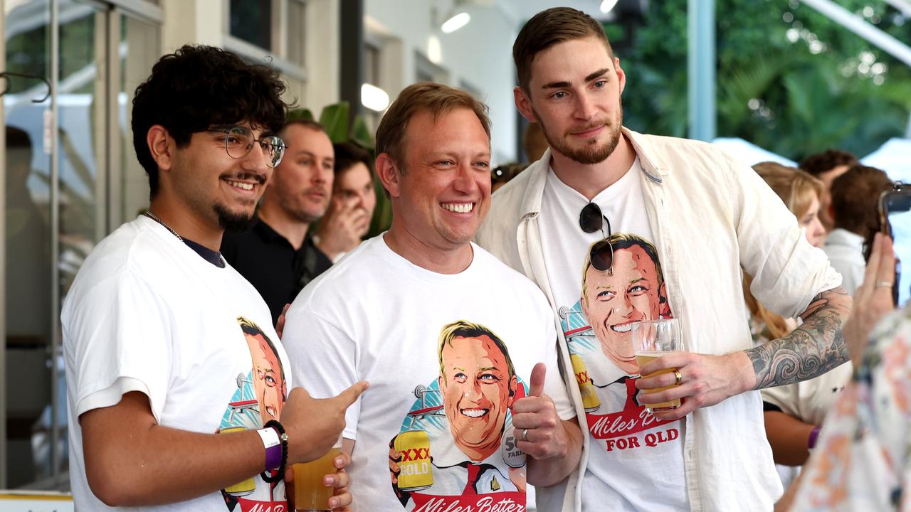 Queensland Premier Steven Miles pictured with TikTok fans at an afternoon barefoot bowls event at New Farm Bowls Club. Picture David Clark