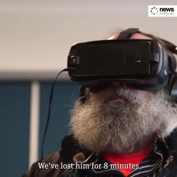 Age care dementia patients use VR