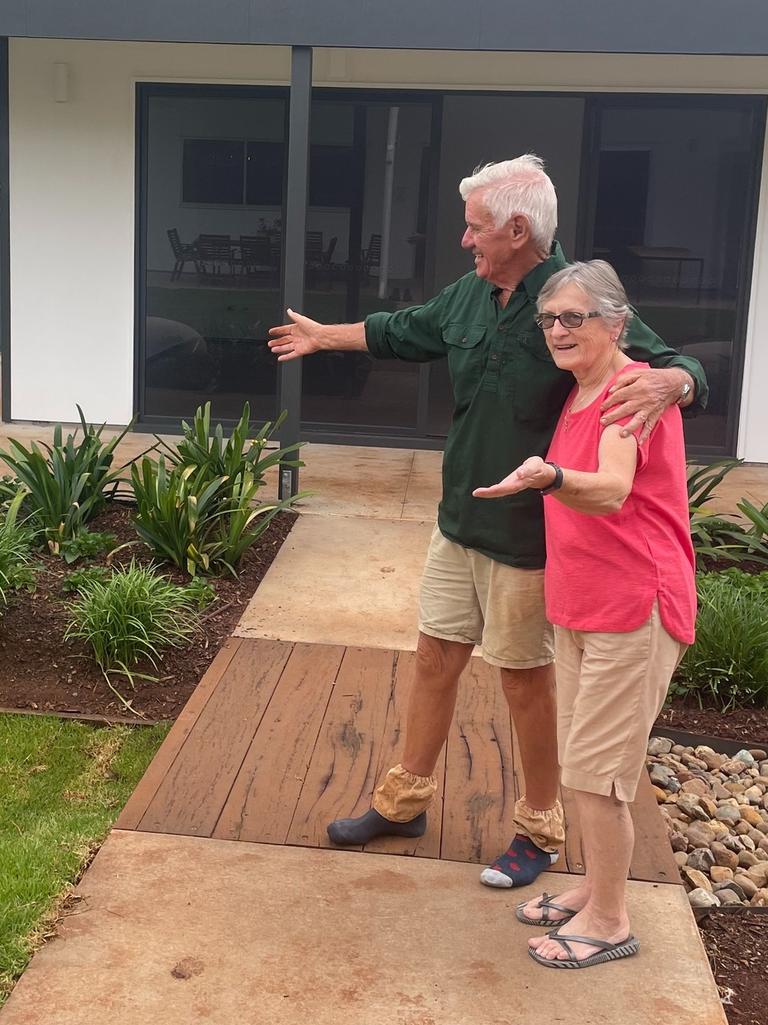 Hope Horizons' gardening guru John Randall and Lyn Wade who unknowingly donated the exact amount of funds needed to replace dozens of stolen plants. Photo: Hope Horizons