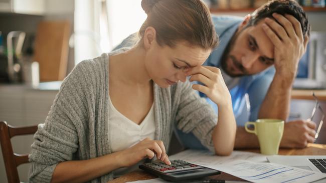 Australians need to set a realistic budget to try and get on top of their finances.