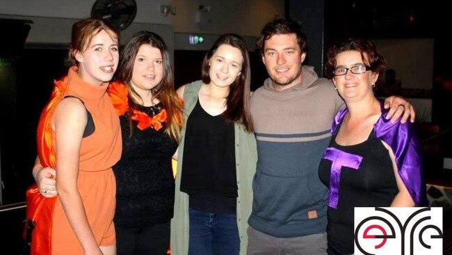 Nightlife at the Eyre Hotel, Whyalla in 2015