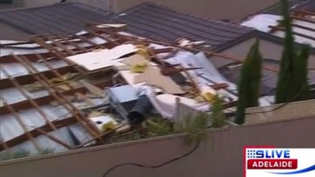 Wild winds tear off roofs across Adelaide (9 News)