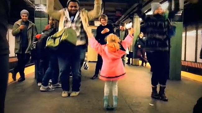 How this girl got commuters to dance