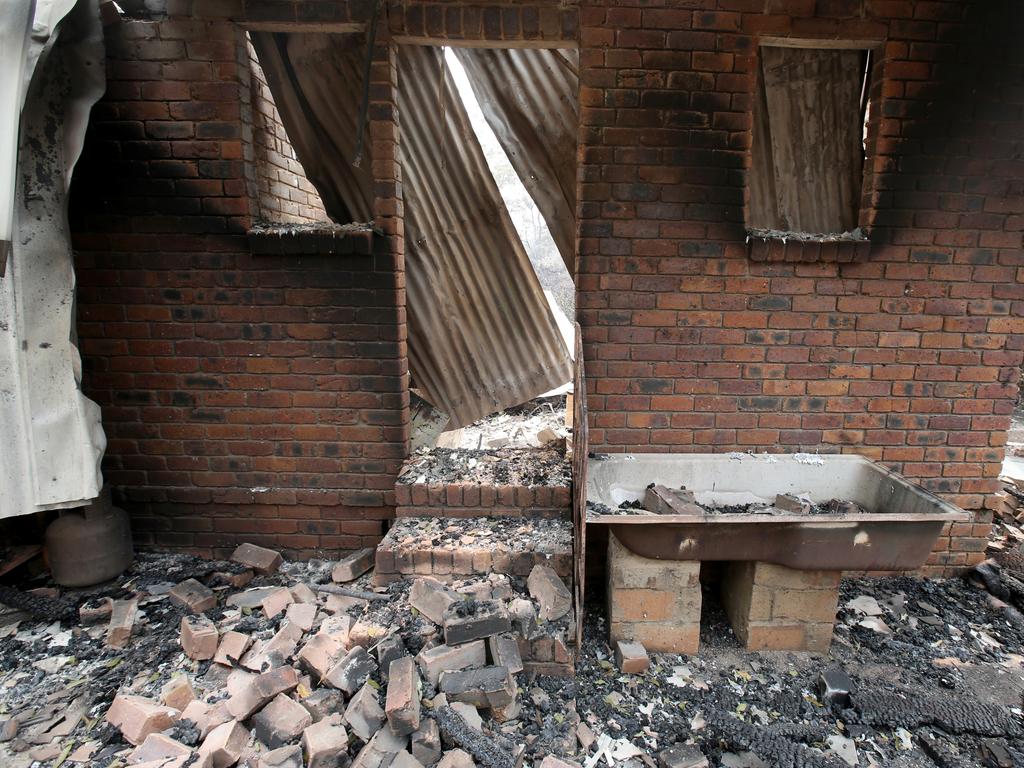 Daily Telegraph. Houses lost in the Nana Glen bushfrie. Property belonging to Warren Smith on Ellems Quarry Rd, Nana Glen. Picture Nathan Edwards.