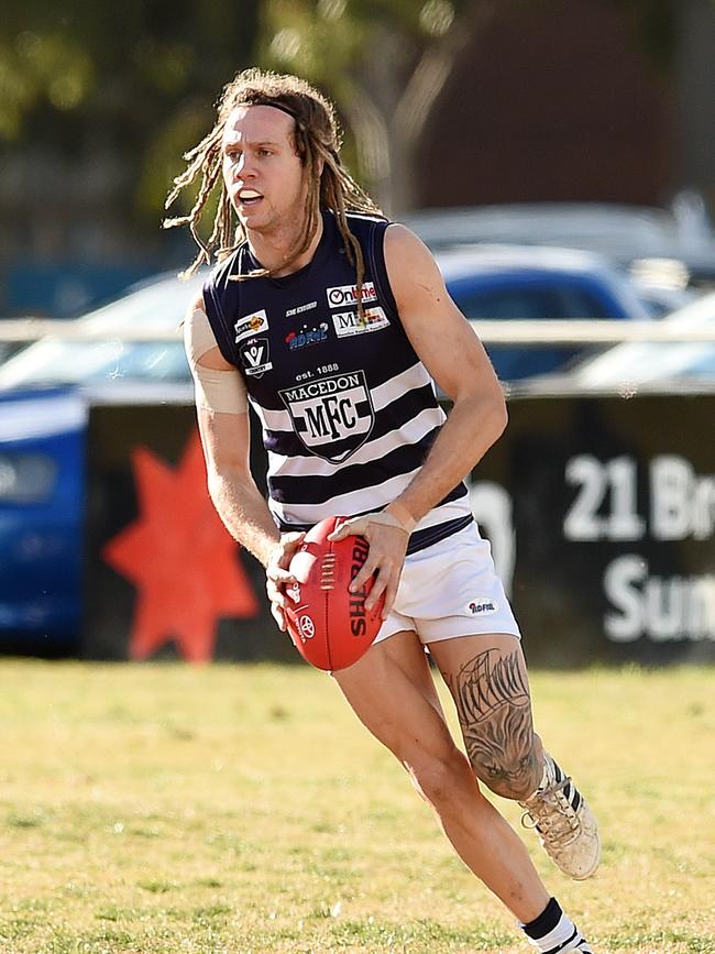 Errol McConnell has crossed from Macedon to EDFL club Pascoe Vale.