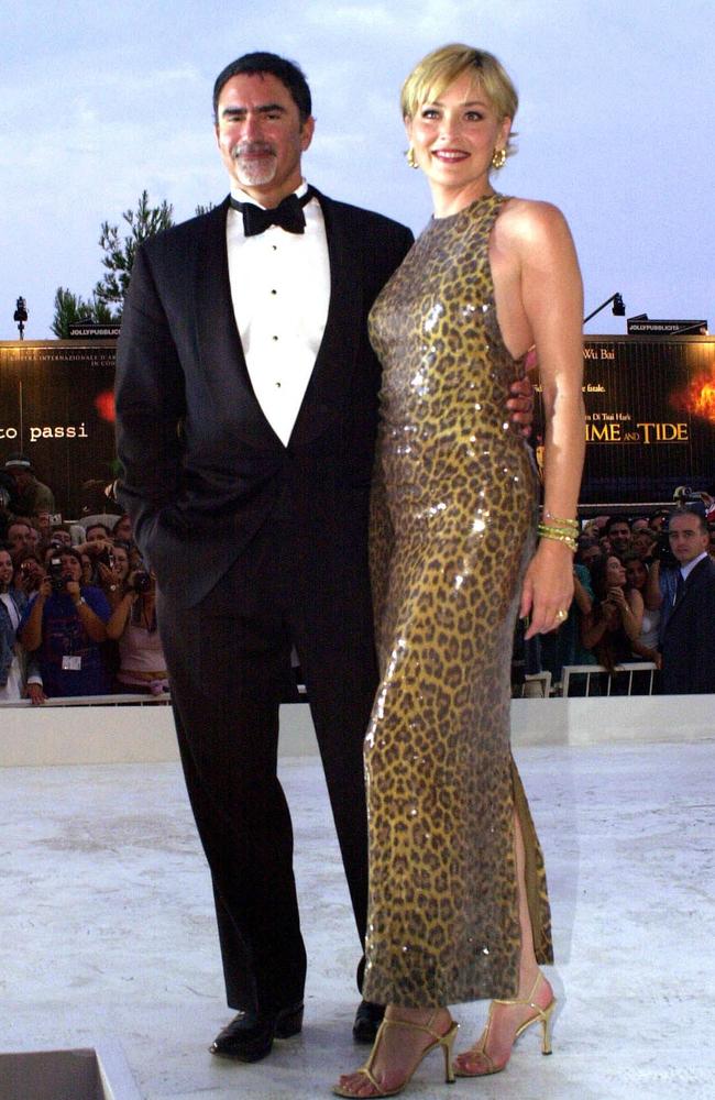 31/08/2000 American actress Sharon Stone and her hausband Phil Bronstein arrive at the 57th Venice Film Festival in Venice, Italy, Wednesday, August 30, 2000.US actor Clint Eastwood with his movie 