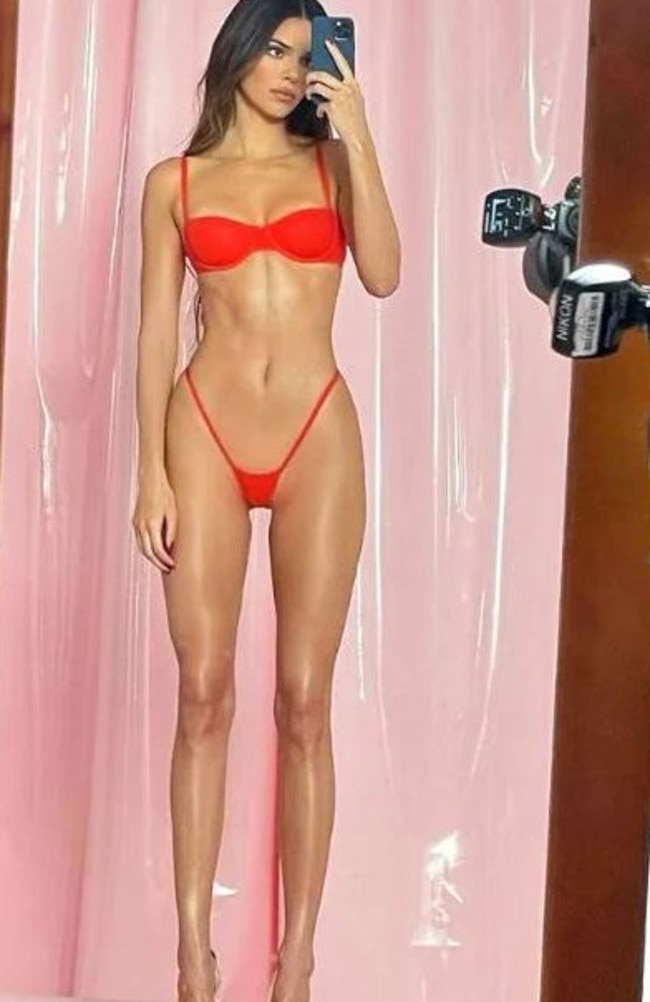 Kendall Jenners Nude Bikini Instagram Photo Turns Heads Au