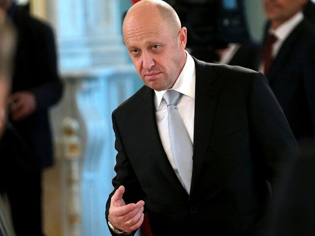 “Putin’s chief”, Yevgeny Prigozhin, allegedly told inmates at a penal colony in Rybinsk that “World War III” was underway.