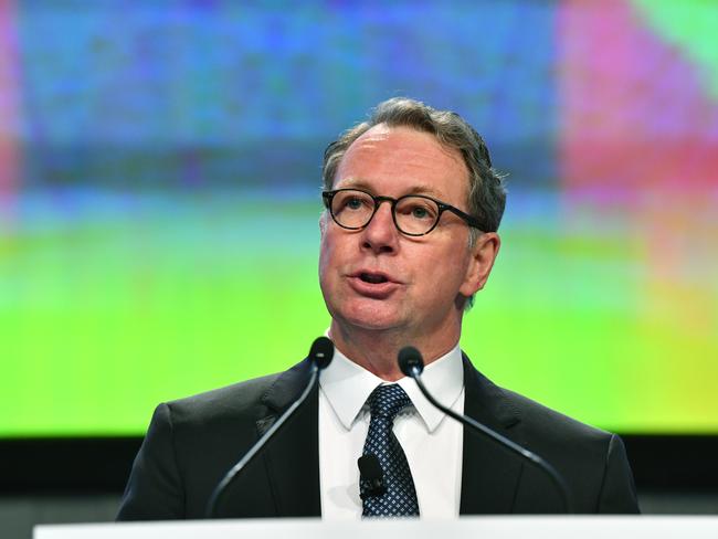 Suncorp CEO and Managing Director Michael Cameron speaks at the Suncorp Group annual general meeting in Brisbane, Thursday, September 21, 2017. Suncorp provides both banking and insurance services and is a top 20 ASX-listed company with $97 billion in assets and employs over 13,400 people. (AAP Image/Darren England) NO ARCHIVING