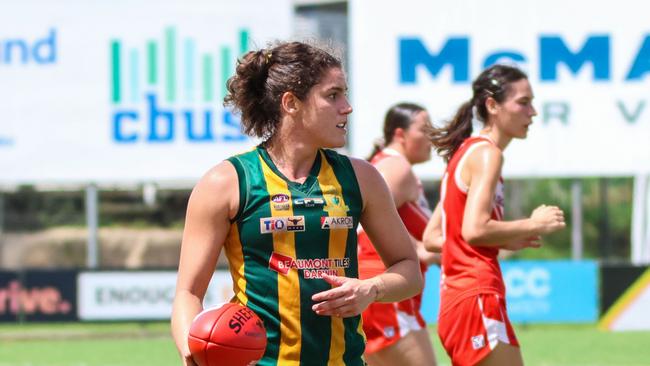 Amy Chittick of PINT in the 2022-23 NTFL semi-final against Waratah. Picture: Celina Whan / AFLNT Media