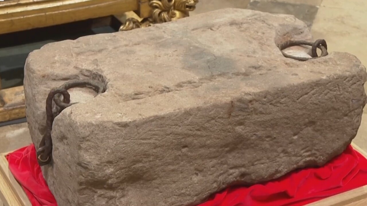 Stone of Destiny arrives at Westminster Abbey for King’s coronation