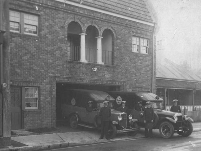 The Raglan St ambulance station in 1936. Courtesy: Northern Beaches Library