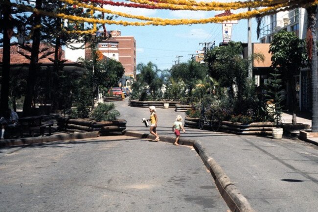 Cavill Mall, Surfers Paradise, 1975