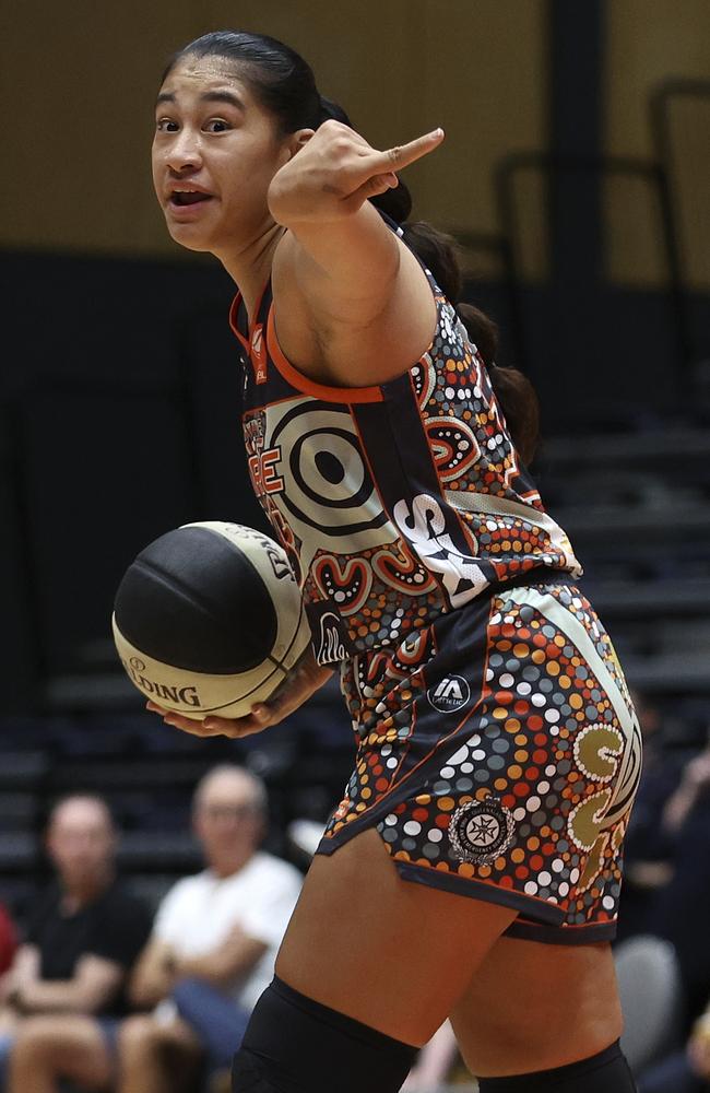 Zitina Aokuso gestures to a teammate during round one. (Photo by Martin Keep/Getty Images)