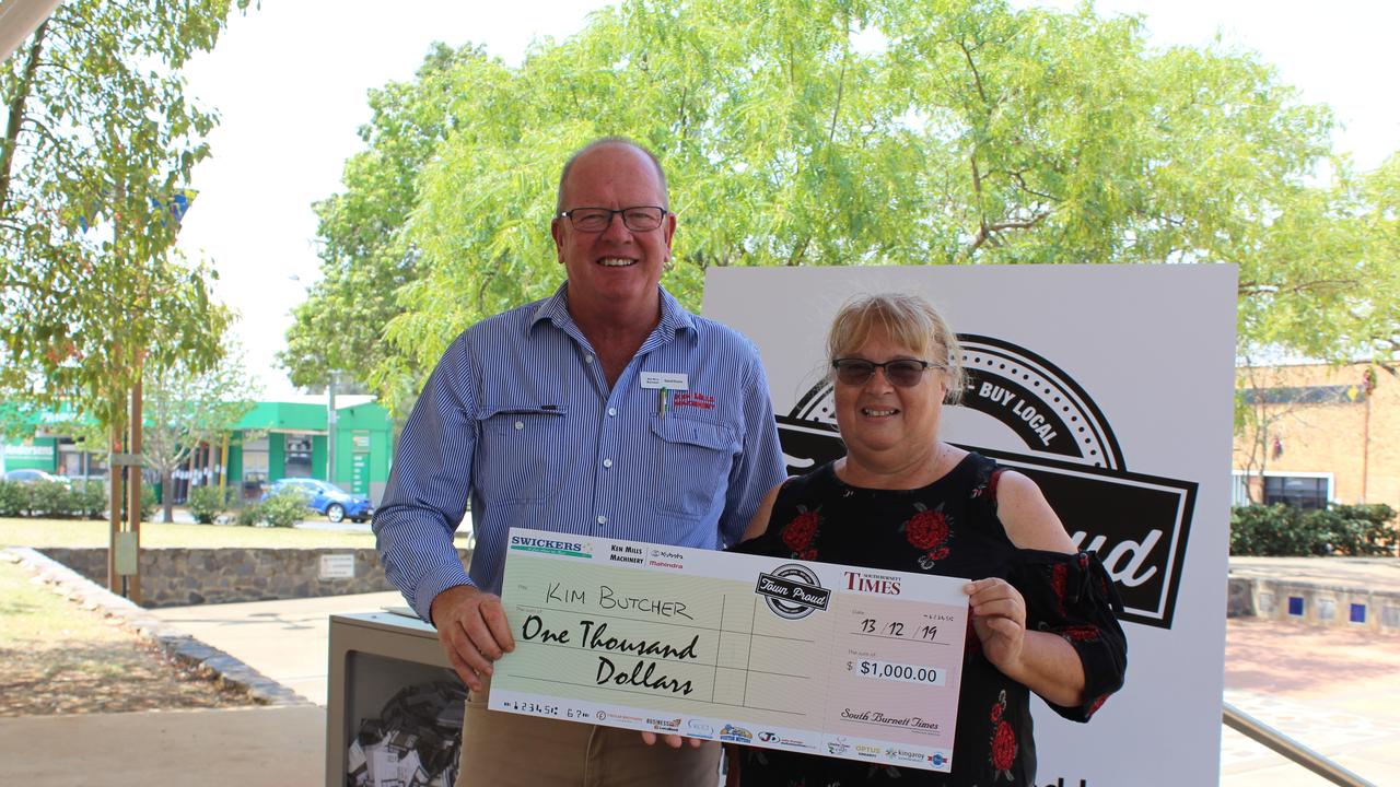 David Evans and Kim Butcher at the cheque presentation for Town Proud 2019.