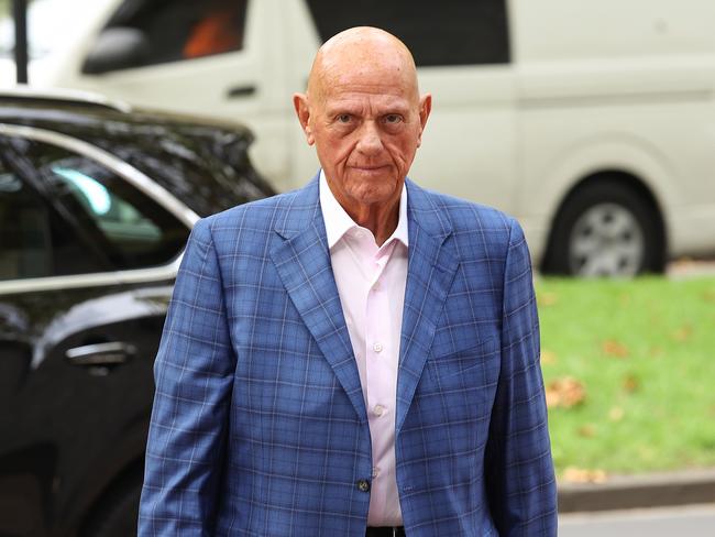 Guests arrive at the National Gallery Victoria for celebrations of trucking magnate Lindsay Fox who turns 86yrs. Solomon Lew arrives. Picture: Ian Currie