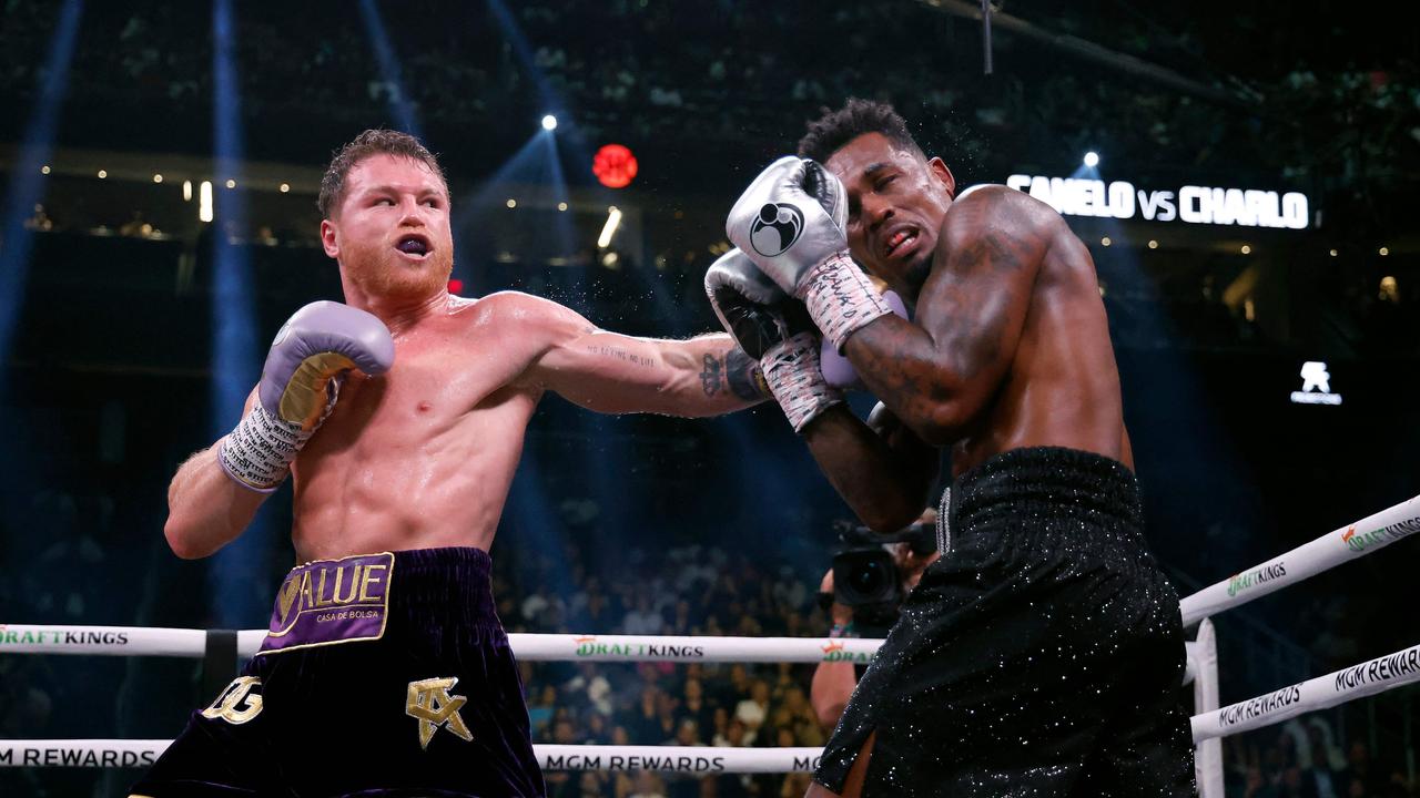 Complete domination from Canelo. Sarah Stier/Getty Images/AFP