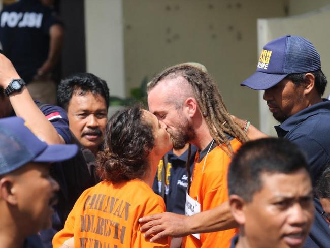 Sara Connor and David Taylor share a kiss after the re-enactment of events at Jimbaran. Picture: Zul Edoardo.