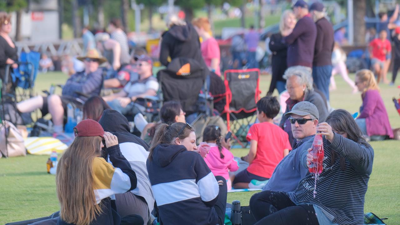 Geelong New Year’s Eve fireworks: pictures, photos | Geelong Advertiser