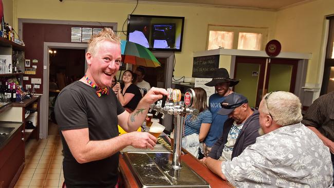 Owner Rick Bowen pours a beer at the Ti Tree Hotel in Warrion. Picture: Stephen Harman