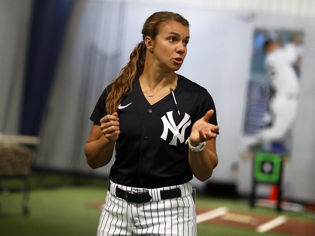 Rachel Balkovec Signed New York Yankees Jersey / 1st Female Manager  (Beckett)