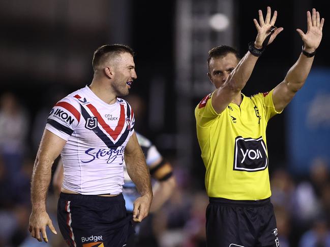 SYDNEY, AUSTRALIA - APRIL 14:  Referee Grant Atkins sends Brandon Smith of the Roosters to the sin-bin during the round seven NRL match between the Cronulla Sharks and Sydney Roosters at PointsBet Stadium on April 14, 2023 in Sydney, Australia. (Photo by Matt King/Getty Images)