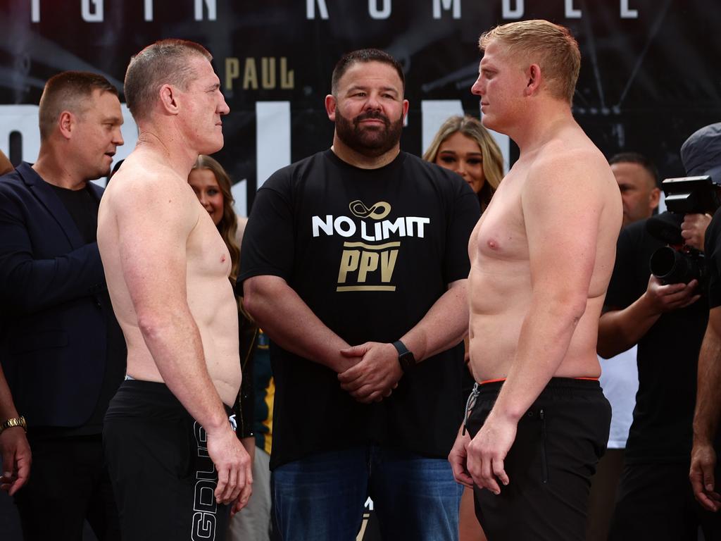 Ben Hannant (R) and Paul Gallen face-off. Picture: Chris Hyde/Getty