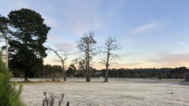 Cold weather at Applethorpe on the Granite Belt - photo Nigel Hallett