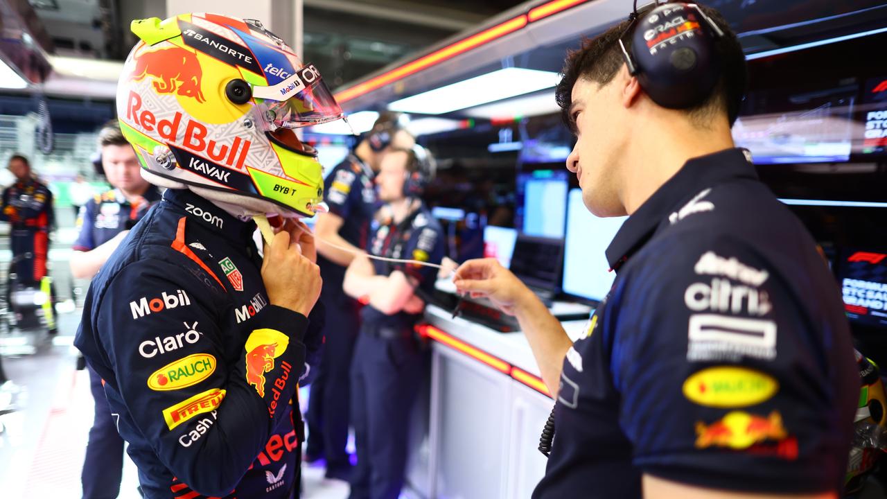 Different messages for both drivers. (Photo by Mark Thompson/Getty Images)