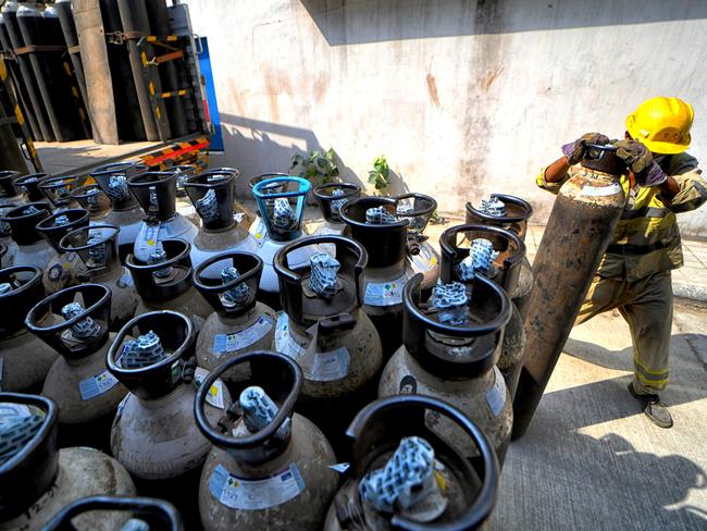 Hospitals in India are running out of oxygen supply for the COVID-19 patients during the second wave of COVID-19 pandemic. Picture: Getty Images