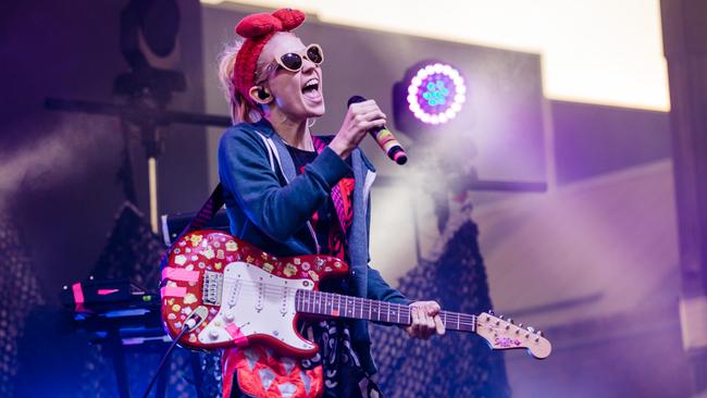 “Ahhh, I believe your friend meant sh!t hot.” Grimes at Laneway Festival, Footscray 2016.