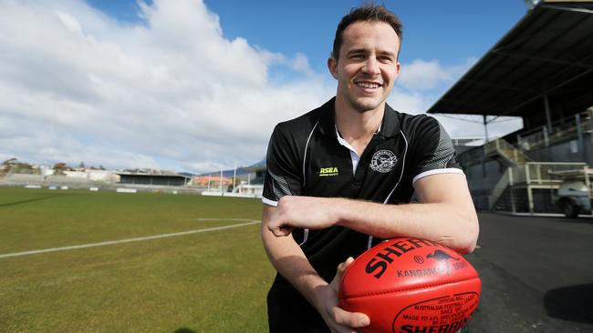 Jaye Bowden needs one more goal to join AFL legend Peter Hudson as the only Pies to boot 500 majors. Picture: RICHARD JUPE