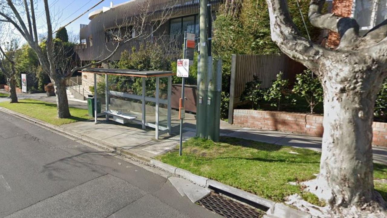 Teenager robbed by youths with machete at Kew bus stop