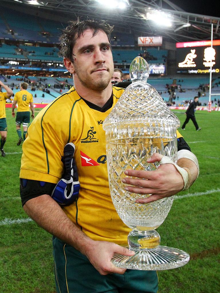 Ben Daley of the Wallabies with the Cook Cup in 2010. Photo by Mark Nolan/Getty Images