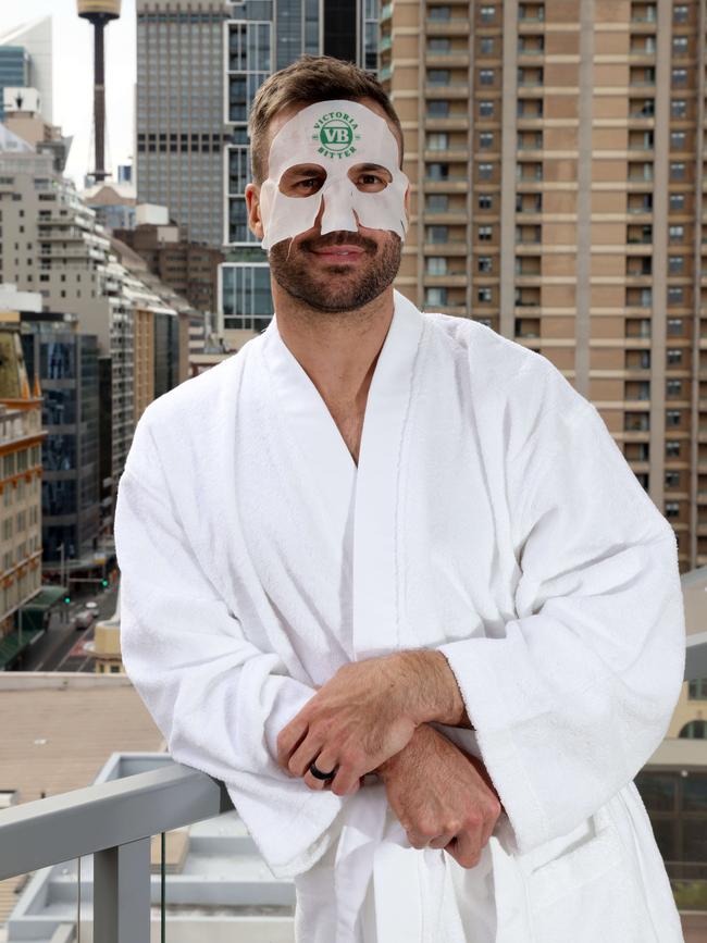 Man-grooming: Ryan tries a VB beauty mask. Picture: NCA NewsWire / Damian Shaw