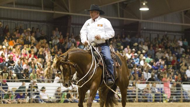 Ian Francis has won awards in cutting, reining, stockman’s challenges and is also known as being one of Australia’s best clinicians.