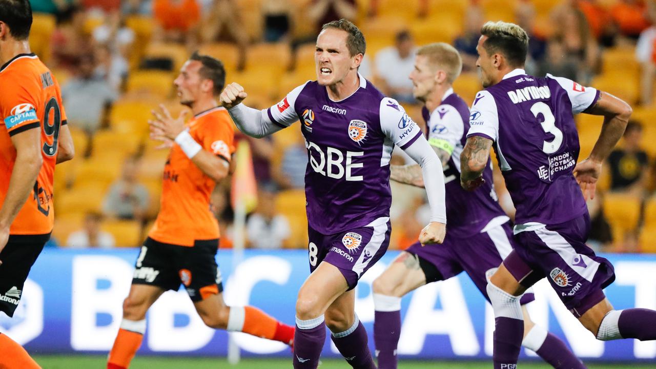 Perth Glory completed a comeback to beat Brisbane Roar.