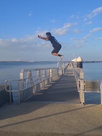 Daredevils are performing risky stunts in Melbourne’s CBD.