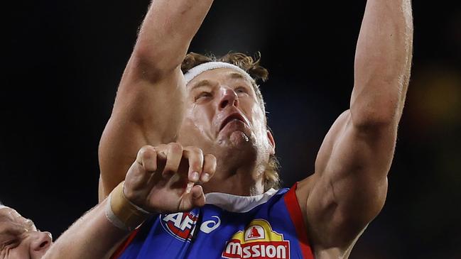 MELBOURNE , AUSTRALIA. April 6, 2024.  AFL Gather Round. Round 4. Western Bulldogs vs Geelong at the Adelaide Oval.   Bulldog Aaron Naughton    . Pic: Michael Klein