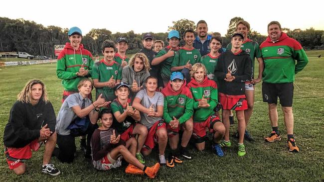 TRAINING ADVICE: Titans star Jarryd Hayne made a surprise visit to Byron Lennox Juniors training last Tuesday night. Picture: Christian Morrow