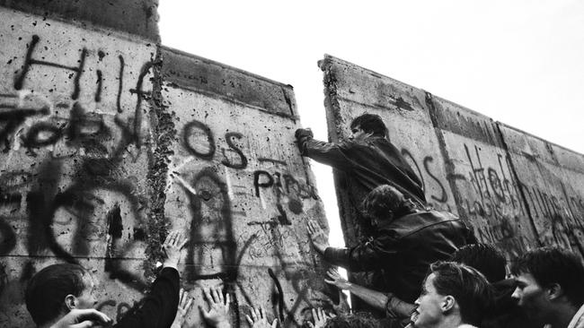 The Stasi fell in 1989 along with the Berlin Wall (Photo by Tom Stoddart/Hulton Archive/Getty Images)